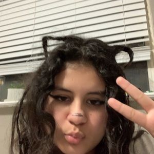 Meet your Posher, Dinah